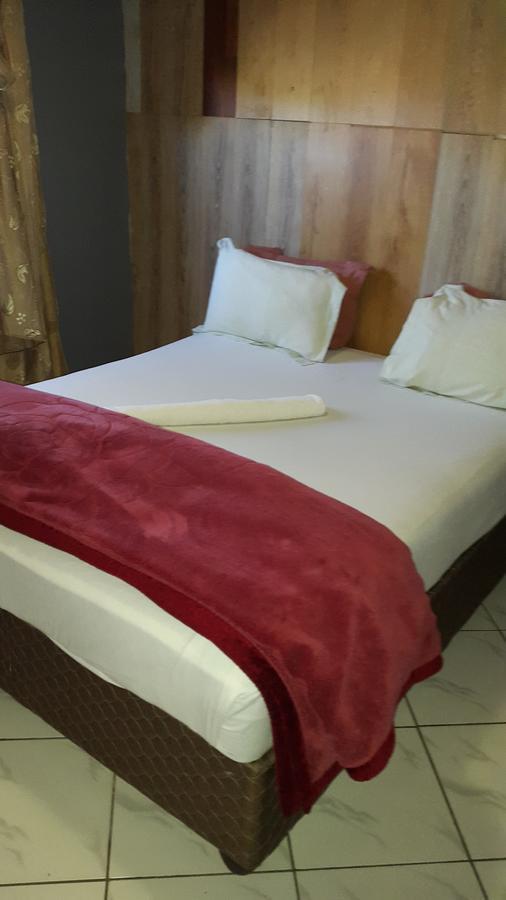 Royal Crown Guesthouse Johannesburg Exteriör bild