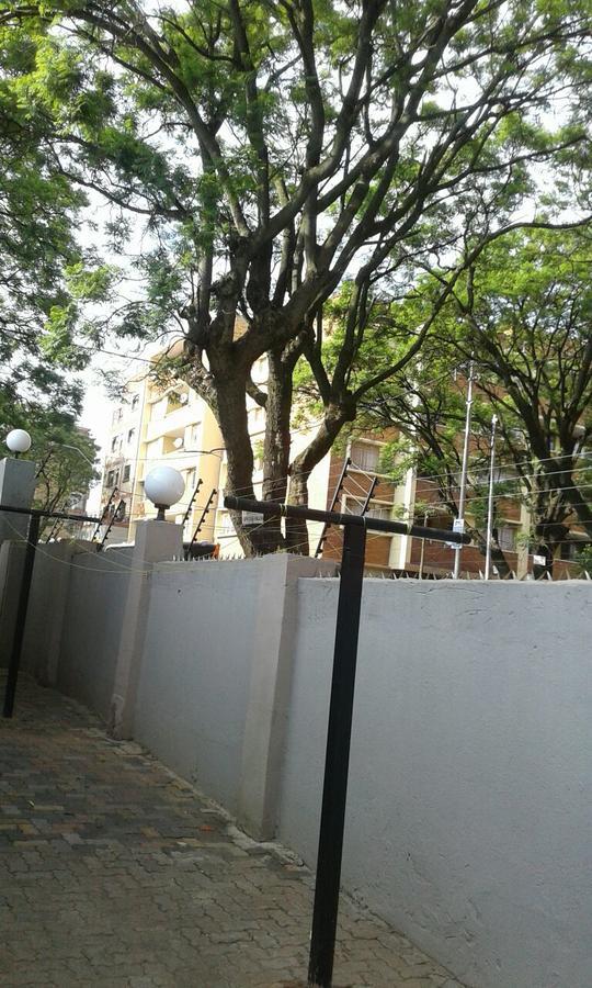 Royal Crown Guesthouse Johannesburg Exteriör bild