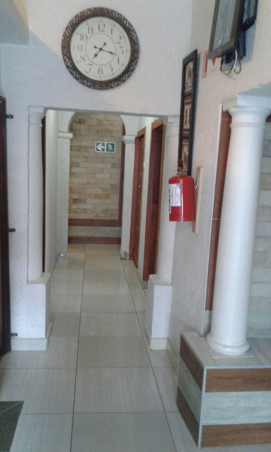 Royal Crown Guesthouse Johannesburg Exteriör bild