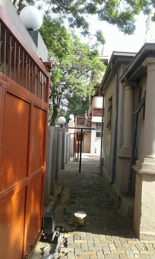Royal Crown Guesthouse Johannesburg Exteriör bild
